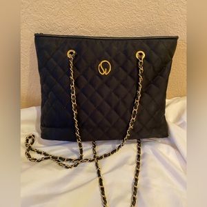 St Johns vintage shoulder bag.  Great condition